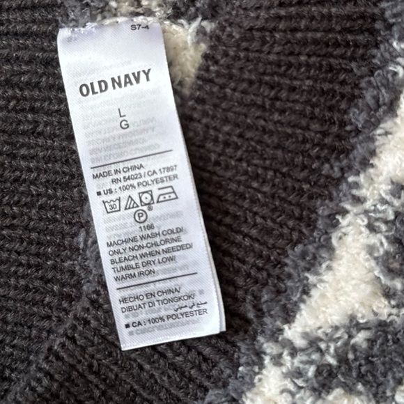 Old navy dog sweater - Picture 7 of 7